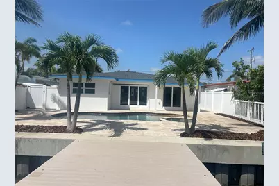 11110 1st Street E, Treasure Island, FL 33706 - Photo 13