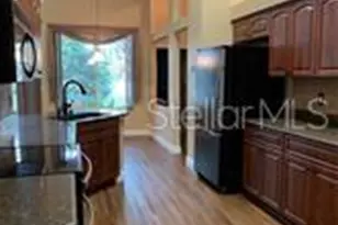 4605 Oak River Cir, Valrico, FL 33596 - Photo 9
