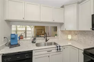 7508 Como Dr, New Port Richey, FL 34655 - Photo 13