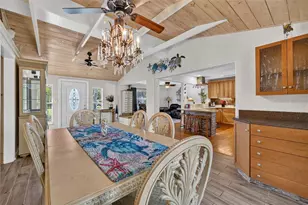 3793 Benson Ave N, Saint Petersburg, FL 33713 - Photo 9