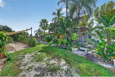 3793 Benson Avenue N, Saint Petersburg, FL 33713 - Photo 31