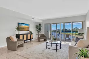 10355 Paradise Blvd, Treasure Island, FL 33706 - Photo 9