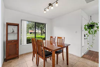 103 Valencia Court N, Plant City, FL 33566 - Photo 7