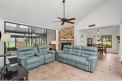 103 Valencia Court N, Plant City, FL 33566 - Photo 3