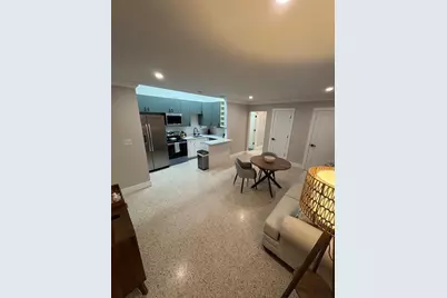 319 20th Avenue S, Saint Petersburg, FL 33705 - Photo 3
