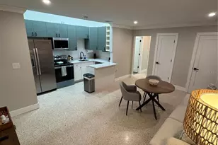 319 20th Ave S, Saint Petersburg, FL 33705 - Photo 3