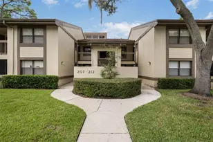 210 Woodlake Wynde, Oldsmar, FL 34677 - Photo 3