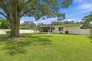 125 Siobhan Ave, Tampa, FL 33613 - Photo 39