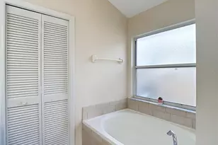 5818 Azure Dr, Wesley Chapel, FL 33545 - Photo 37