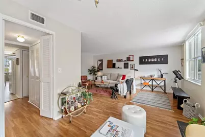 4720 Locust Street NE #210, Saint Petersburg, FL 33703 - Photo 5