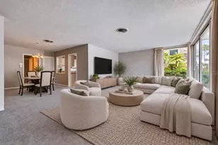 1000 N Shore Dr NE, Saint Petersburg, FL 33701 - Photo 3