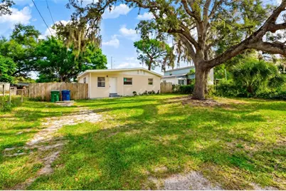 2438 N Ramona Circle, Tampa, FL 33612 - Photo 1