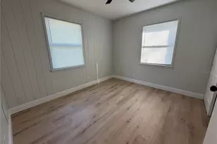 745 63rd Ave S, Saint Petersburg, FL 33705 - Photo 7