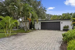 505 N Beverly Ave, Tampa, FL 33609 - Photo 1
