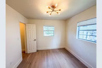 4211 W Bay View Avenue, Tampa, FL 33611 - Photo 13
