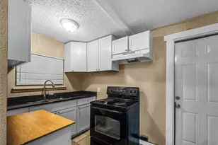 8307 N Hillsborough Ln, Tampa, FL 33604 - Photo 3