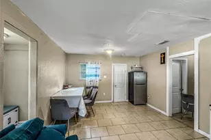 8307 N Hillsborough Ln, Tampa, FL 33604 - Photo 5