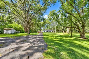 5746 Frontier Dr, Zephyrhills, FL 33540 - Photo 51