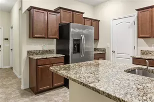 2011 Hawks View Dr, Ruskin, FL 33570 - Photo 7