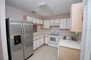 2027 Fluorshire Dr, Brandon, FL 33511 - Photo 5