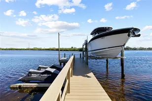 1512 Riverside Dr, Tarpon Springs, FL 34689 - Photo 7