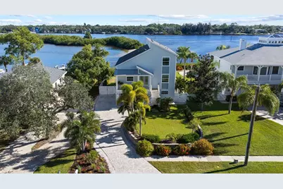 1512 Riverside Drive, Tarpon Springs, FL 34689 - Photo 1