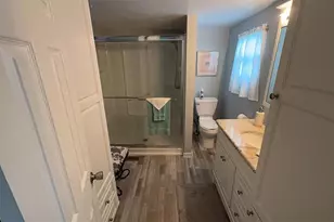 4851 W Gandy Blvd, Tampa, FL 33611 - Photo 37