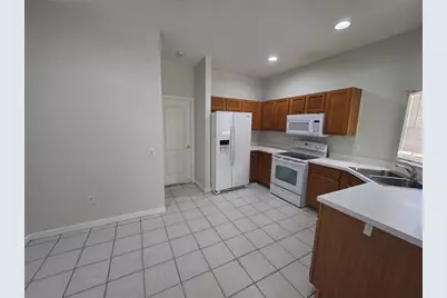 6731 Lake Rochester Lane, Gibsonton, FL 33534 - Photo 5
