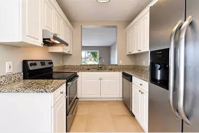 13741 Juniper Blossom Drive, Tampa, FL 33618 - Photo 9