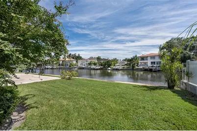 628 Riviera Drive, Tampa, FL 33606 - Photo 29