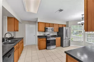 4002 Levonshire Pl, Valrico, FL 33596 - Photo 3