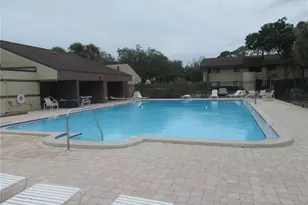 875 S Village Dr N, Saint Petersburg, FL 33716 - Photo 33