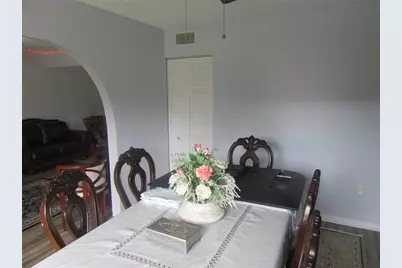 875 S Village Drive N #101, Saint Petersburg, FL 33716 - Photo 17
