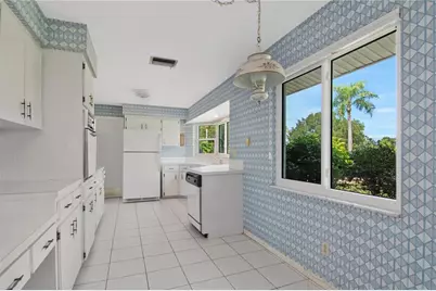 4330 20th Avenue N, Saint Petersburg, FL 33713 - Photo 5