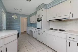 4330 20th Ave N, Saint Petersburg, FL 33713 - Photo 9