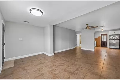 725 Strain Boulevard, Lakeland, FL 33815 - Photo 5