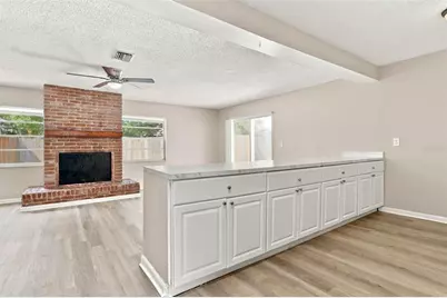 4218 Empire Place, Tampa, FL 33610 - Photo 9