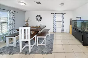 1007 Culbreath Grn Ct, Ruskin, FL 33570 - Photo 5
