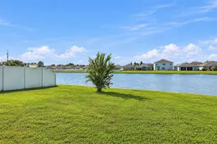 1011 Tidal Rock Ave, Ruskin, FL 33570 - Photo 5