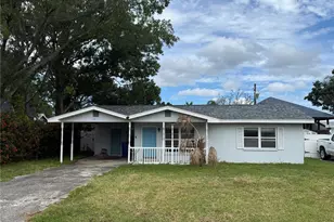 321 83rd Ave NE, Saint Petersburg, FL 33702 - Photo 1