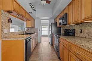 2075 N Keene Rd, Clearwater, FL 33755 - Photo 5