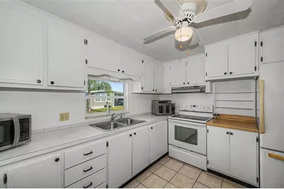 18 Drury Lane, Tarpon Springs, FL 34689 - Photo 21