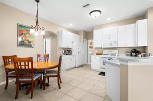 2057 Inverness Greens Dr, Sun City Center, FL 33573 - Photo 17