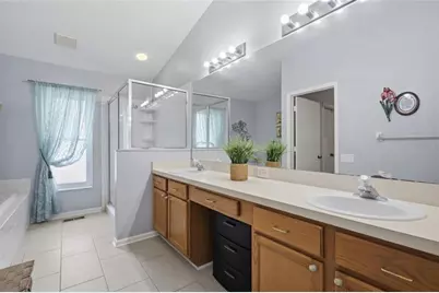 12402 Tree Pointe Court, Riverview, FL 33578 - Photo 17