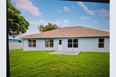 1949 SE Airoso Boulevard, Port Saint Lucie, FL 34984 - Photo 3