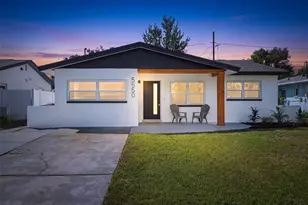 5550 21st Ave N, Saint Petersburg, FL 33710 - Photo 1