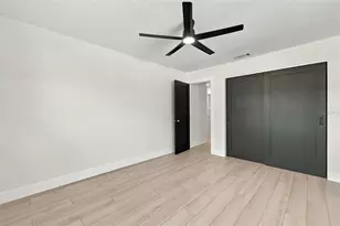 5550 21st Ave N, Saint Petersburg, FL 33710 - Photo 23