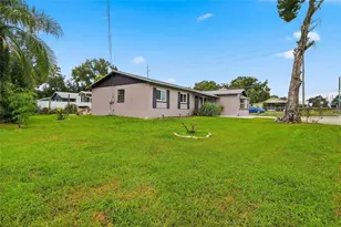 201 E Wheeler Rd, Seffner, FL 33584 - Photo 5