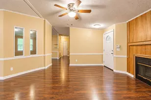 1215 E 149th Ave, Lutz, FL 33549 - Photo 9