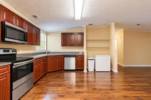 1215 E 149th Ave, Lutz, FL 33549 - Photo 7